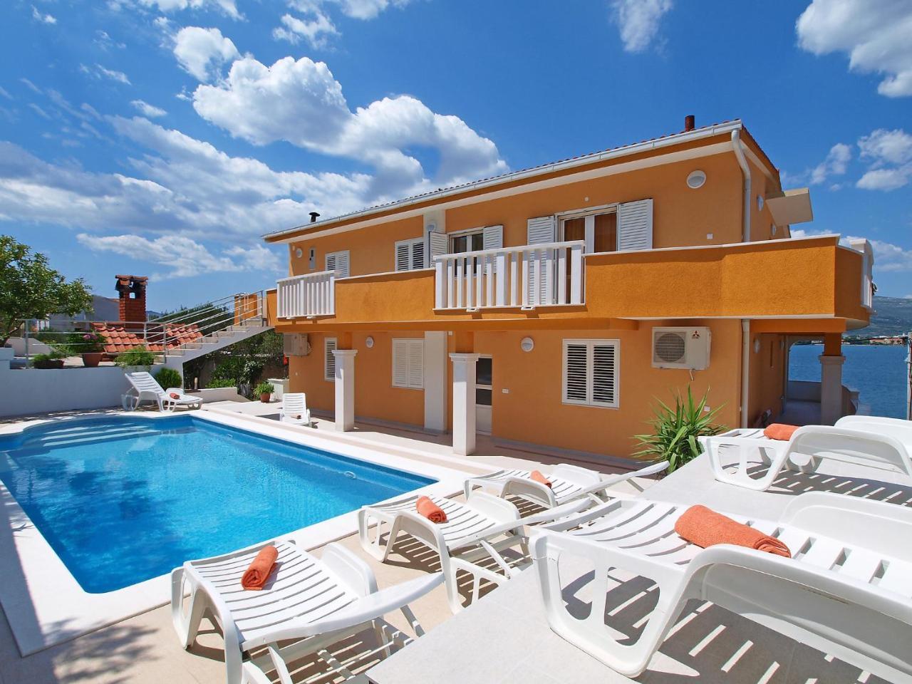 Apartment Mornar-2 By Interhome Trogir Dış mekan fotoğraf